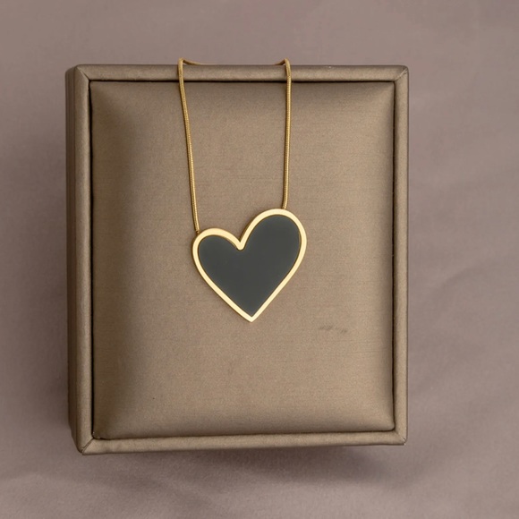 Fashion Jewelry Jewelry - Fashion 14k gold plated s steel heart shaped luxury necklace.